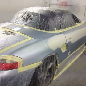 Porsche drivers side repair and paint